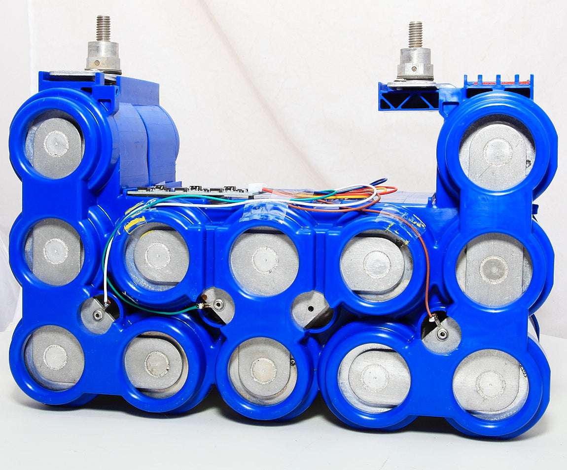 Maxwell Ultra Capacitor 1000 Farad 16V DC For Car Amps, Solar Panels, Car Starter etc.