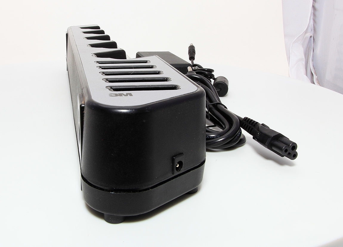 USED 3M G5 Wireless Drive Thru Five Slot Battery Charger +5 Headset Charging Bay G5F1